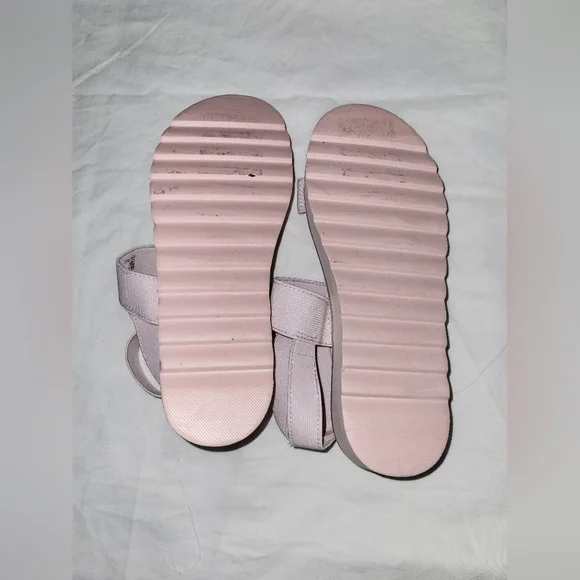 Steve Madden Girls Pink Sandals* - Picture 2 of 3